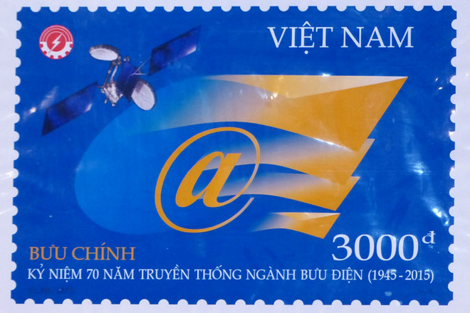 Phát hành bộ tem kỷ niệm 70 năm truyền thống ngành Bưu điện ảnh 2