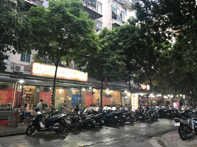 Tồn tại nhiều cơ sở kinh doanh dịch vụ tại tầng 1 các khu tái định cư ảnh 1