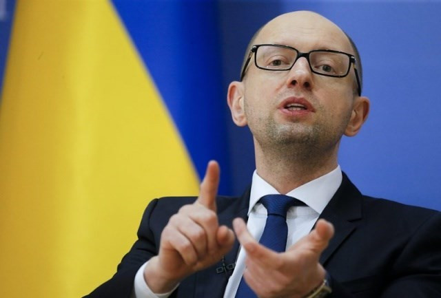 Thủ tướng Yatsenyuk cáo buộc Nga tìm cách hủy hoại Ukraine ảnh 1