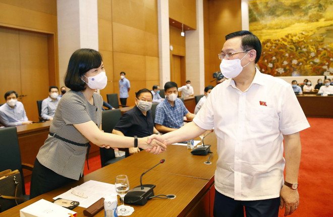 Chủ tịch Quốc hội: Báo chí đưa “hơi thở cuộc sống” vào nghị trường ảnh 1