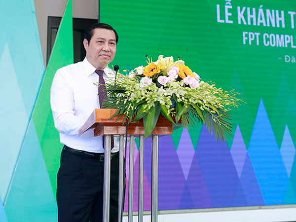 Chủ tịch UBND TP Đà Nẵng Huỳnh Đức Thơ phát biểu tại lễ khánh thành FPT Complex (Ảnh: CTV) FPT vận hành trung tâm dịch vụ công nghệ lớn nhất miền Trung ảnh 4