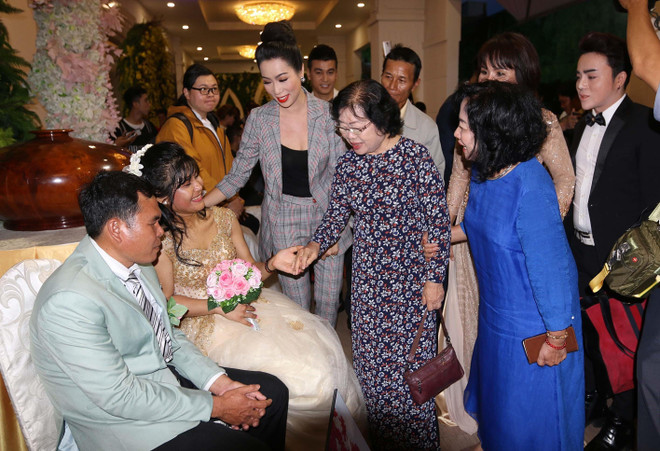 TP.HCM: Lễ cưới tập thể 41 cặp đôi khuyết tật, có hoàn cảnh khó khăn ảnh 3