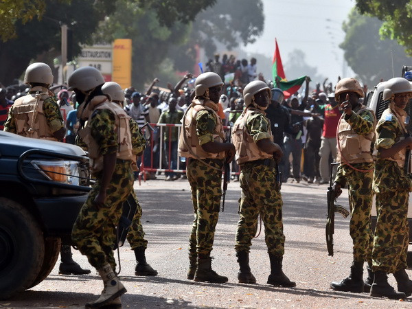 Quân đội Burkina Faso chiếm trụ sở đài truyền hình quốc gia ảnh 1