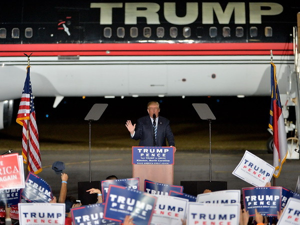 Nhà Trắng đề nghị ngăn chặn thông tin truyền thông về tình báo Nga ảnh 1