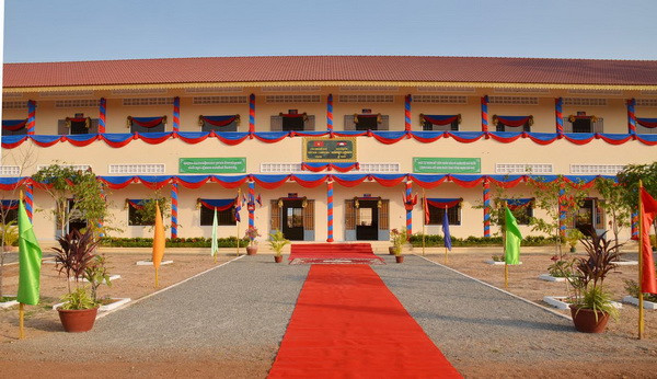 Việt Nam xây giảng đường, nhà ở cho học viên Công binh Campuchia ảnh 1