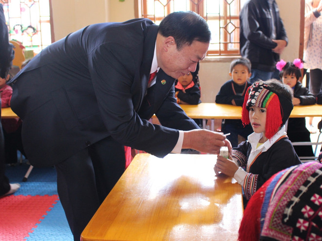 Mộc Châu: Trẻ mầm non được uống sữa tươi miễn phí mỗi ngày ảnh 1