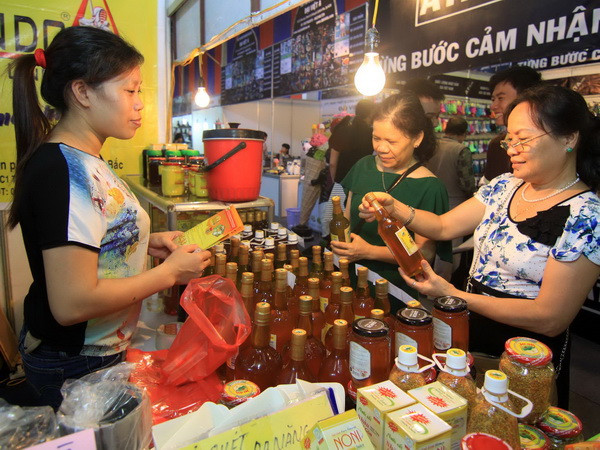 Hội chợ Tháng khuyến mại tại Hà Nội hấp dẫn người tiêu dùng ảnh 1