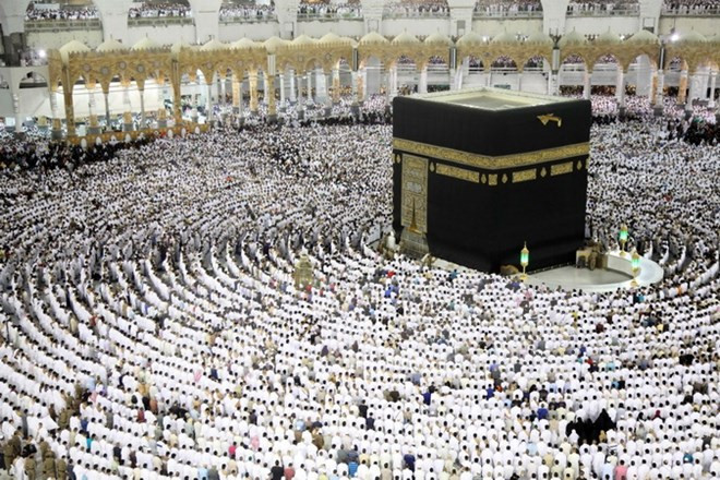 Người hành hương Iran bắt đầu trở lại thánh địa Mecca ở Saudi Arabia ảnh 1
