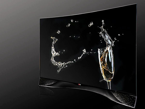 LG khoe “siêu TV OLED cong” tại triển lãm điện tử tiêu dùng IFA ảnh 1