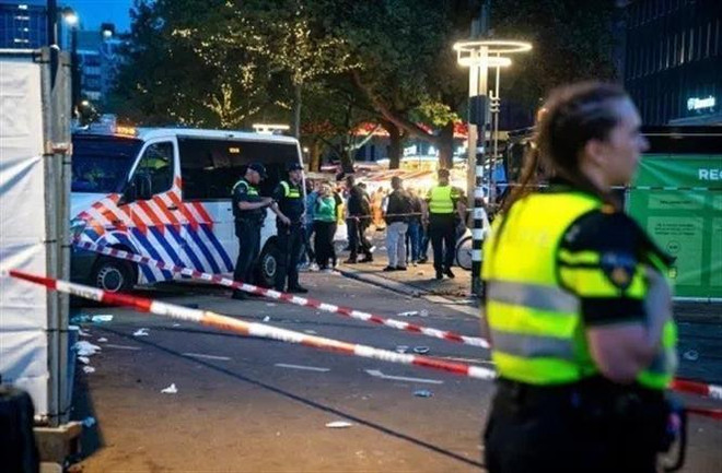  Mỹ: Hai vụ xả súng cùng ngày làm nhiều người thương vong ảnh 1