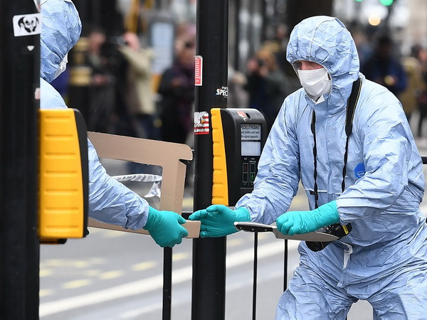 Cảnh sát Anh bắn hạ một đối tượng có vũ trang ở London ảnh 1