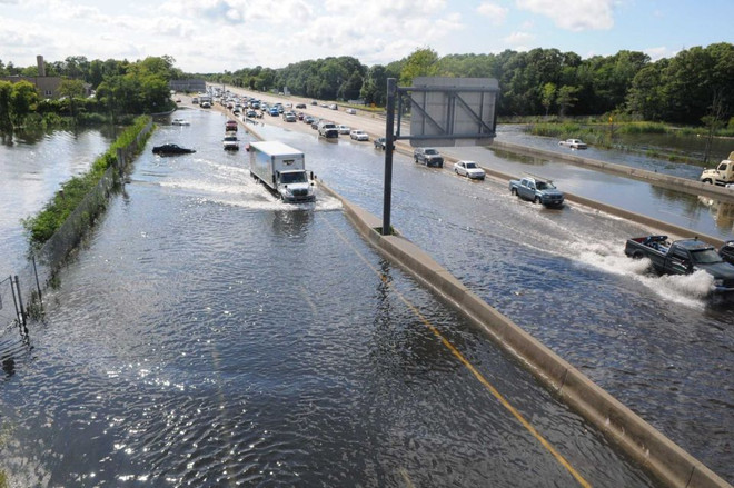 Chùm ảnh cảnh ngập lụt sau cơn mưa lớn kỷ lục tại nước Mỹ ảnh 11
