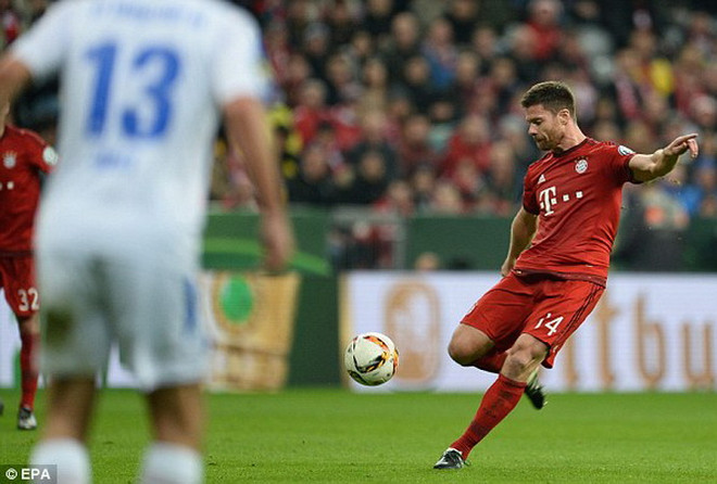 Xabi Alonso lập siêu phẩm, Bayern nhọc nhằn "vượt ải" Darmstadt ảnh 1