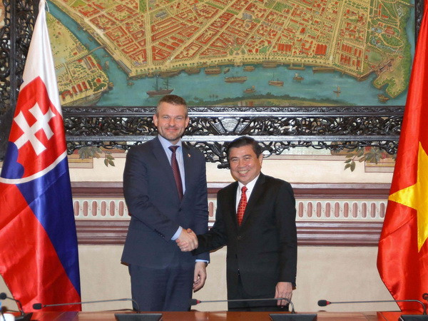 Đẩy mạnh hợp tác về thương mại giữa Việt Nam và Slovakia ảnh 1