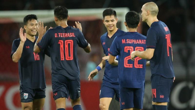 Thái Lan hội quân sớm, chuẩn bị cho trận gặp đội tuyển Việt Nam ảnh 1