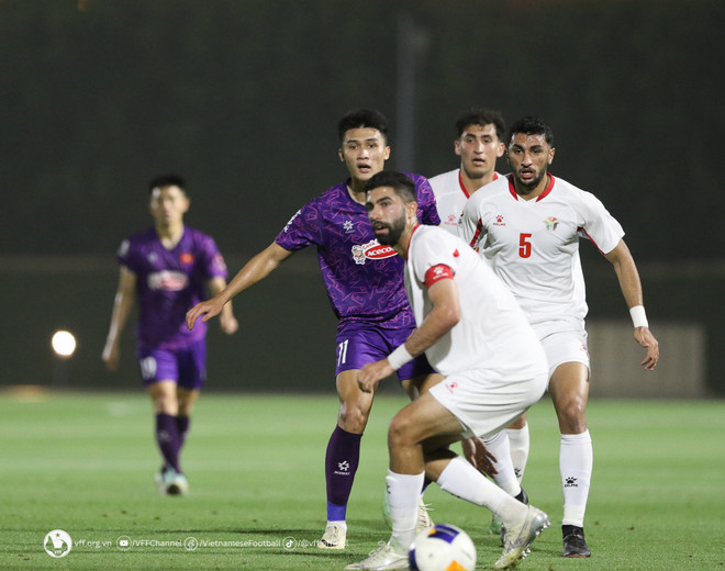 U23 Việt Nam đấu giao hữu với U23 Jordan. (Nguồn: VFF) U23-Viet-nam_1304.jpg