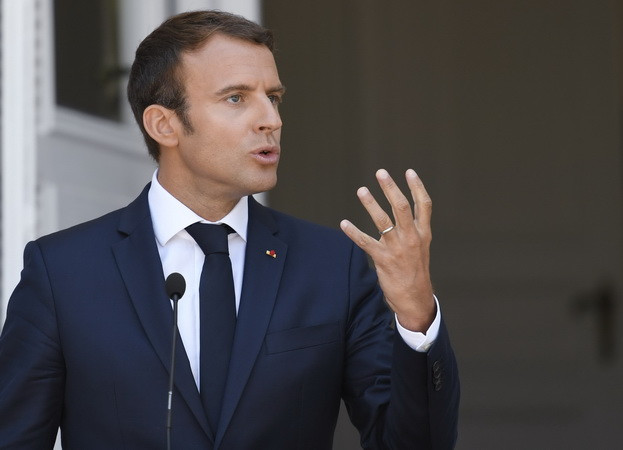 Tỷ lệ ủng hộ Tổng thống Pháp Macron giảm mạnh trong tháng Tám ảnh 1