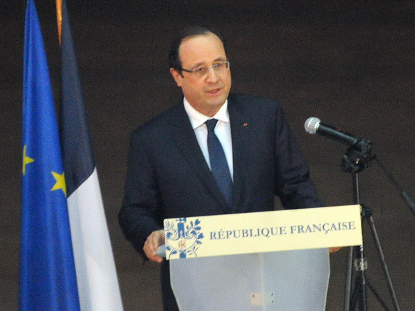 Chỉ có 32% người dân bày tỏ tín nhiệm với chính phủ của Tổng thống Hollande. (Nguồn: AFP/Getty Images) Mức độ tín nhiệm với chính phủ ở Mỹ và châu Âu giảm mạnh ảnh 1