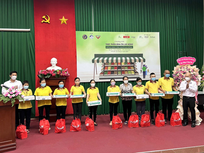 Thành phố Hồ Chí Minh: Hỗ trợ thanh niên công nhân vượt qua đại dịch ảnh 1