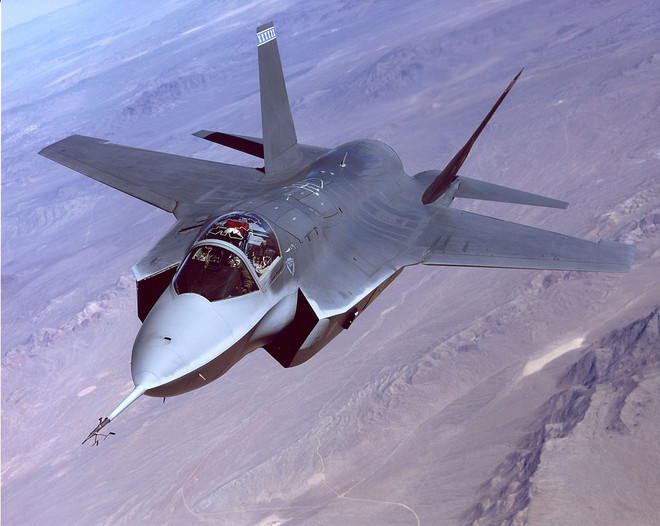 Chiến đấu cơ F-35. (Nguồn: wikipedia) Lầu Năm Góc sẽ đặt hàng thêm 43 máy bay chiến đấu F-35 ảnh 1
