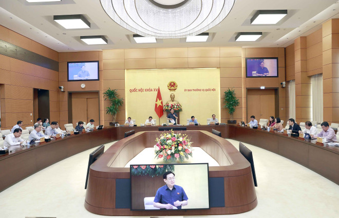 Chủ tịch Quốc hội chủ trì phiên họp của Ủy ban Thường vụ Quốc hội ảnh 2