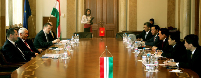 Hai mũi nhọn trong hợp tác tư pháp Việt Nam và Hungary ảnh 1