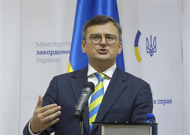 Ngoại trưởng Ukraine Dmytro Kuleba. (Ảnh: AFP/TTXVN) Ukraine thảo luận với Thổ Nhĩ Kỳ về việc xuất khẩu ngũ cốc ra toàn cầu ảnh 1
