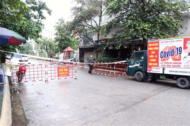 Ghi nhận 2 ca COVID-19 nhập cảnh trái phép tại Bình Dương, Hải Phòng ảnh 1