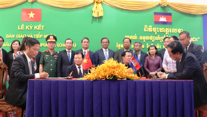 Bàn giao Chợ Đa - chợ biên giới kiểu mẫu cho Campuchia ảnh 1