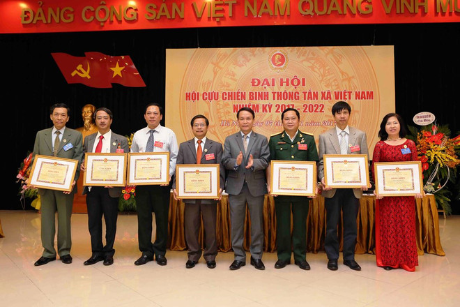 Hội Cựu chiến binh TTXVN phát huy truyền thống “Bộ đội Cụ Hồ” ảnh 4