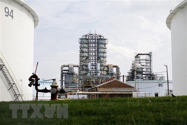 Giá dầu trên thị trường thế giới tăng tuần thứ ba liên tiếp ảnh 1