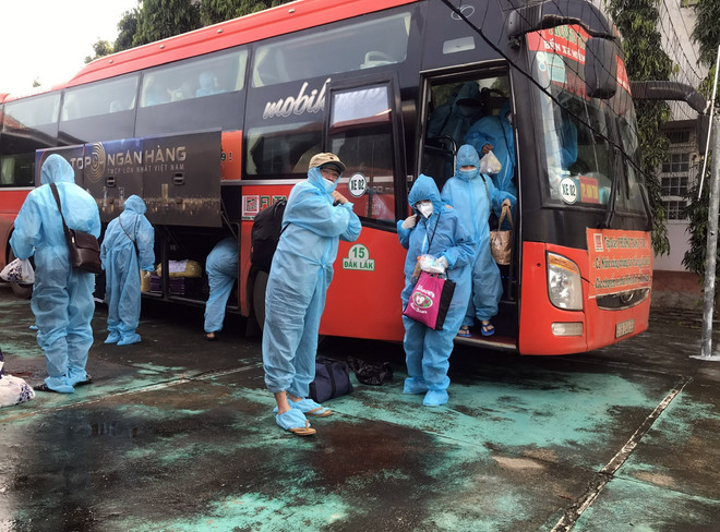 Chốt phương án vận chuyển người lao động đến TP.HCM làm việc ảnh 1