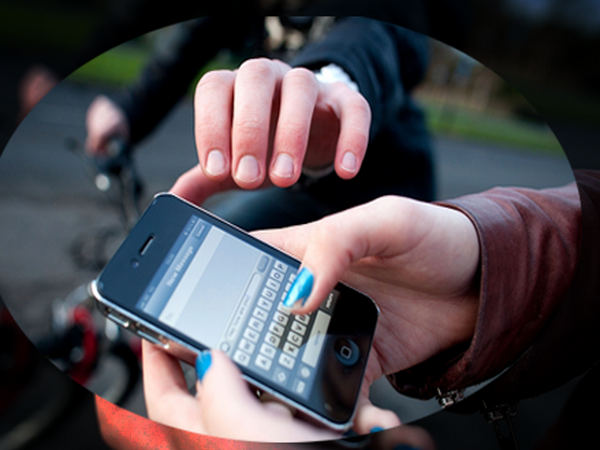 Hà Nội: Bắt khẩn cấp 2 đối tượng cướp xe máy, chém nạn nhân ảnh 1