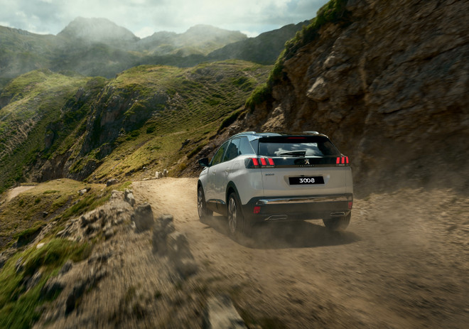 Bộ đôi SUV Peugeot 3008 & 5008 có thêm phiên bản mới ảnh 1