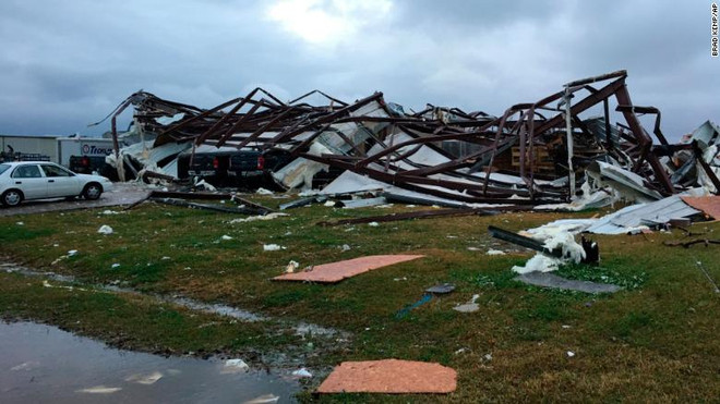 Mỹ: Lốc xoáy ở khu vực phía Đông Nam, ít nhất 3 người thiệt mạng ảnh 1