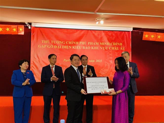 Những nhịp cầu nối nghĩa tình kiều bào tại Italy hướng về Tổ quốc ảnh 1