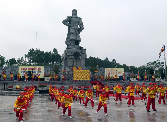 Thừa Thiên-Huế: Kỷ niệm 227 năm Nguyễn Huệ lên ngôi Hoàng đế ảnh 1