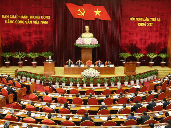 Ngày làm việc thứ 2 Hội nghị lần thứ ba Ban Chấp hành TW ảnh 1