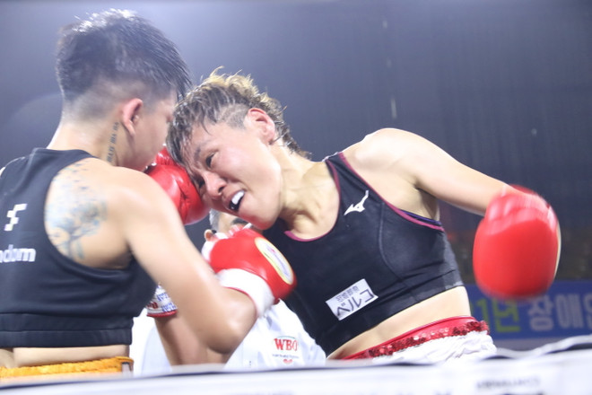 Võ sỹ Nguyễn Thị Thu Nhi giành chức vô địch quyền Anh WBO ảnh 2