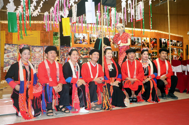 Người Dao Thanh Y ở Quảng Ninh. (Ảnh: Văn Đức/TTXVN) TTXVN_3010 Dao Thanh Y.jpg