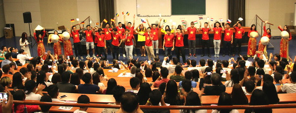 Khai mạc trại Hè thanh niên-sinh viên Việt Nam toàn châu Âu ảnh 2