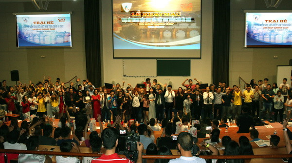 Khai mạc trại Hè thanh niên-sinh viên Việt Nam toàn châu Âu ảnh 3