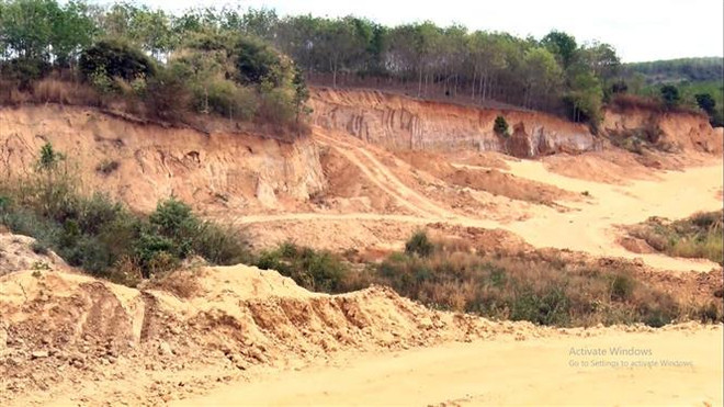 Kon Tum yêu cầu xử lý nghiêm hoạt động khai thác khoáng sản trái phép ảnh 1