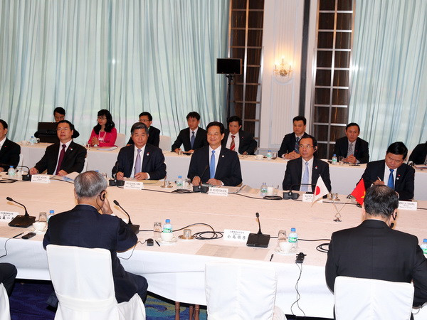 Thủ tướng Nguyễn Tấn Dũng tọa đàm với các doanh nghiệp Nhật Bản ảnh 1