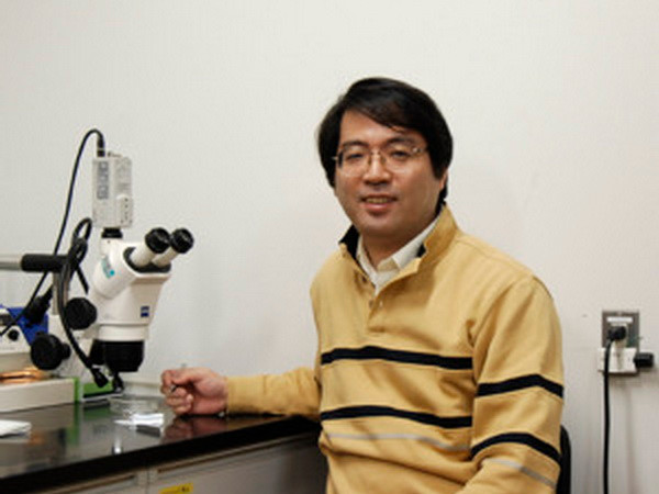 Nhà khoa học dính bê bối tế bào gốc của Nhật Bản treo cổ tự vẫn ảnh 1