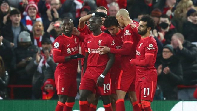 Liverpool chỉ còn kém Man City 3 điểm, Chelsea thắng 'hủy diệt' ảnh 1