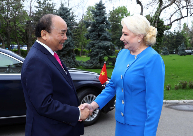 Thủ tướng Romania chủ trì lễ đón chính thức Thủ tướng Nguyễn Xuân Phúc ảnh 1