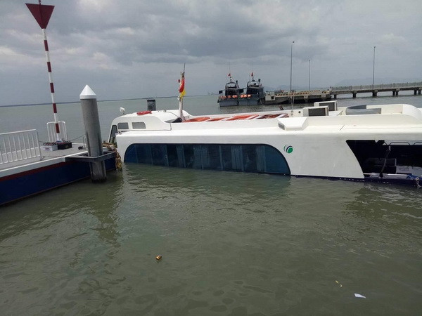 TP.HCM trục vớt tàu cao tốc C3 để tìm nguyên nhân sự cố ảnh 1