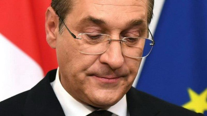 Phó Thủ tướng Áo Heinz-Christian Strache bất ngờ đệ đơn từ chức ảnh 1
