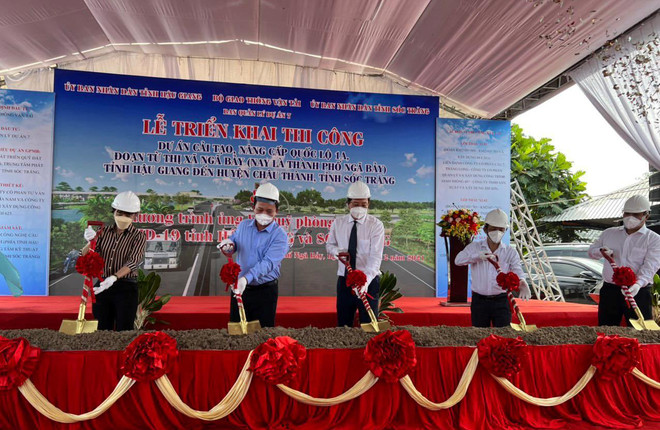 Ra quân thi công cải tạo, nâng cấp QL1A, đoạn Hậu Giang đến Sóc Trăng ảnh 1